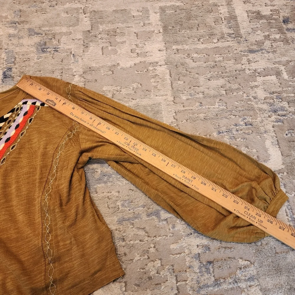 NWT Free People linen-blend Embroidered top in Moss Combo.‎